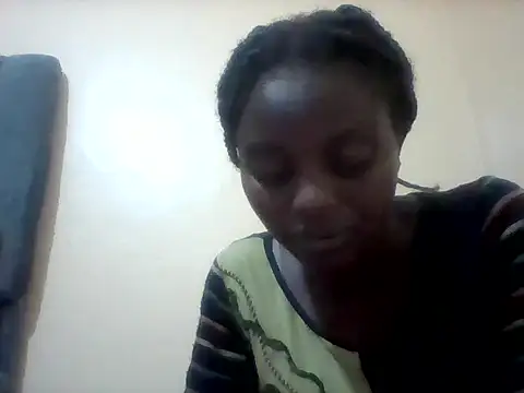 liligal online show from May 19, 7:31 pm