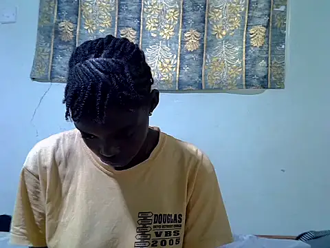 Pretty min online show from May 23, 10:19 am
