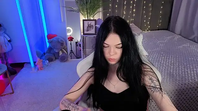 Snapshot of Vivi_Vivian chatting on May 15, 10:17 pm Vivi Vivian online show from May 15, 10:17 pm