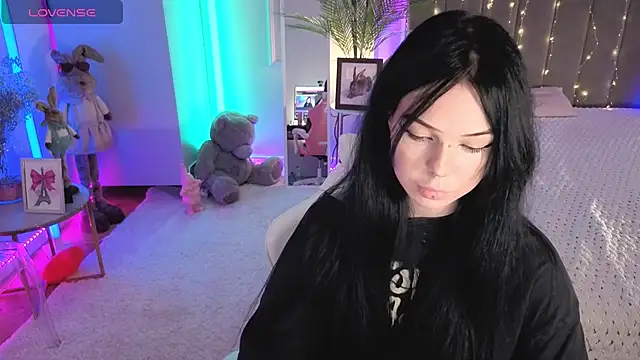 Snapshot of Vivi_Vivian chatting on June 12, 9:03 pm Vivi Vivian online show from June 12, 9:03 pm