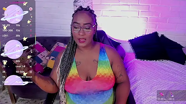 alison daniels  online show from April 14, 12:55 pm