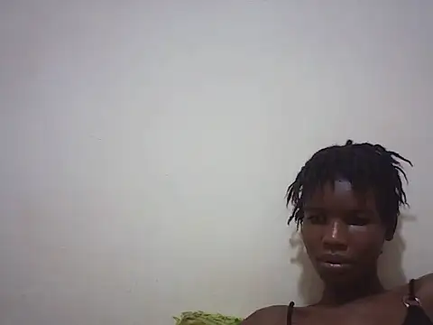 Snapshot of Bootylovet chatting on May 17, 12:23 pm Bootylovet online show from May 17, 12:23 pm