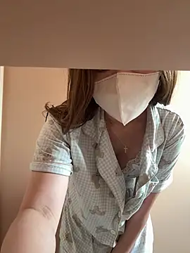 coconayui online show from May 30, 2:52 am