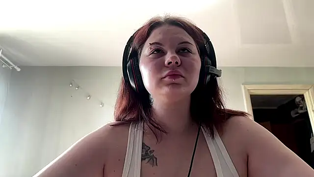 Redhair girl online show from May 28, 2:03 pm