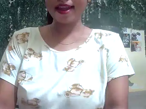 Snapshot of shallykaur chatting on May 26, 4:08 am shallykaur online show from May 26, 4:08 am