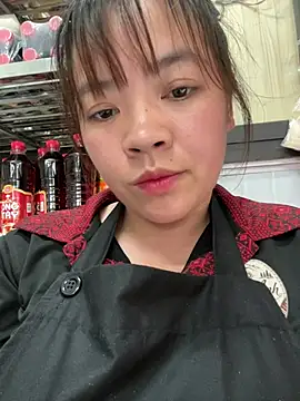 Loleml01 online show from August 4, 6:27 am