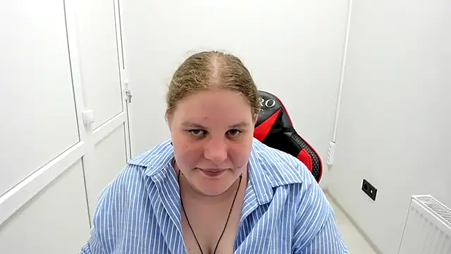 Bella shyy  online show from June 11, 2:04 pm
