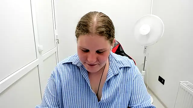 Bella shyy  online show from July 22, 2:42 pm