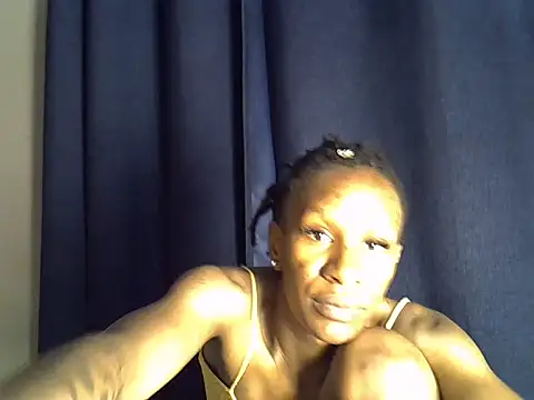 Queen slim2 online show from May 23, 8:02 pm