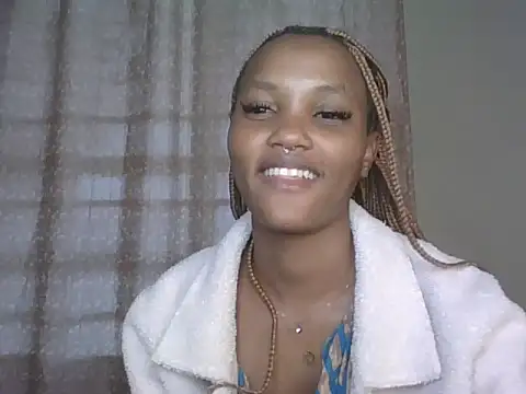Snapshot of PrettyT5 chatting on June 27, 12:22 pm PrettyT5 online show from June 27, 12:22 pm