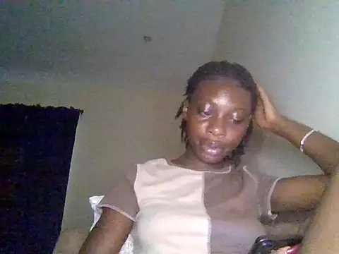 miss petite0 online show from May 26, 7:04 am