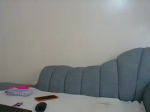 Snapshot of Platinum_baby chatting on June 16, 4:37 am Platinum baby online show from June 16, 4:37 am