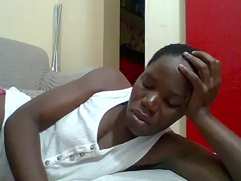 Snapshot of Blacksexyqueen24 chatting on May 22, 8:47 pm Blacksexyqueen24 online show from May 22, 8:47 pm