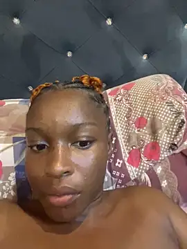 Snapshot of SassyPaulette chatting on May 27, 9:45 pm SassyPaulette online show from May 27, 9:45 pm