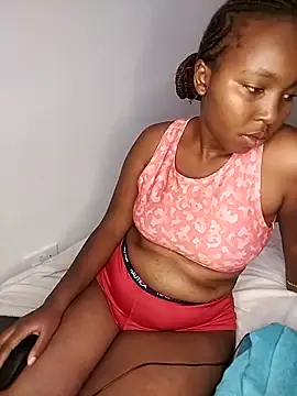 Snapshot of sexyygyall chatting on June 5, 11:43 pm sexyygyall online show from June 5, 11:43 pm
