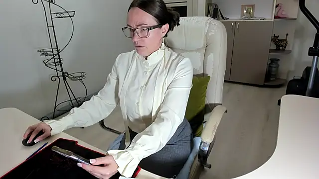 Vika73 online show from November 14, 4:17 pm