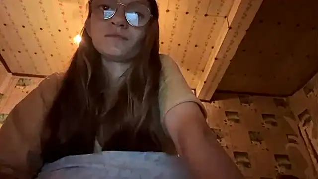 Snapshot of SparkleJebb chatting on July 8, 8:35 pm SparkleJebb online show from July 8, 8:35 pm