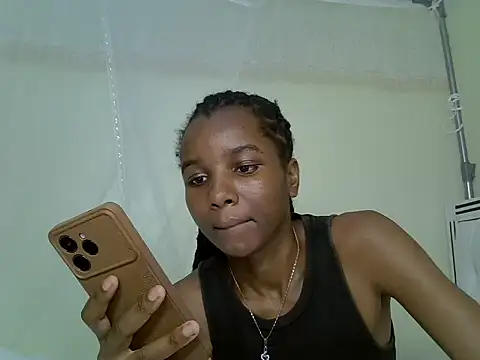 Snapshot of Sexy_vylsa chatting on May 16, 6:28 pm Sexy vylsa online show from May 16, 6:28 pm