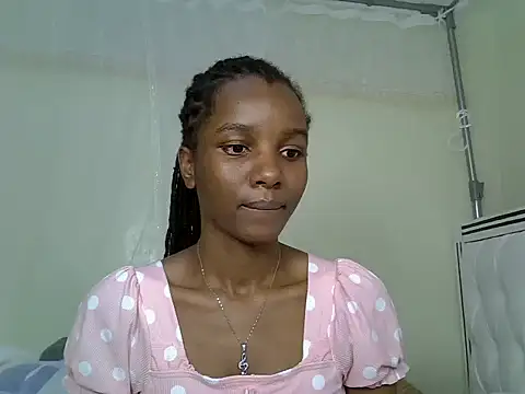 Snapshot of Sexy_vylsa chatting on May 27, 9:01 pm Sexy vylsa online show from May 27, 9:01 pm