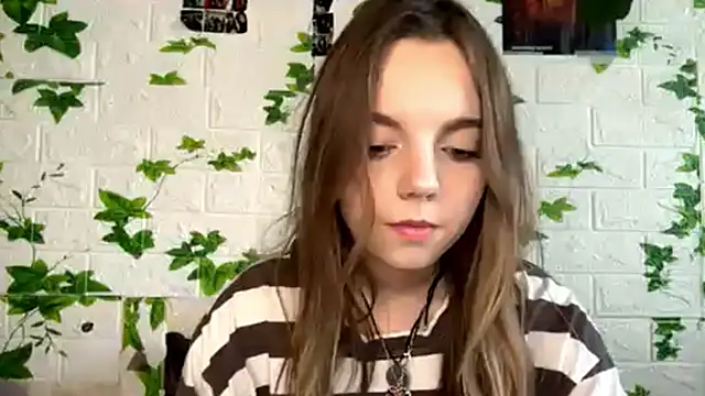 Snapshot of LisaPorse chatting on May 21, 2:13 pm LisaPorse online show from May 21, 2:13 pm