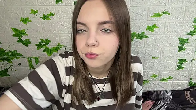 LisaPorse online show from June 5, 2:12 pm