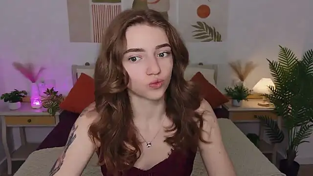 Snapshot of TayloryStar chatting on July 14, 8:08 am TayloryStar online show from July 14, 8:08 am
