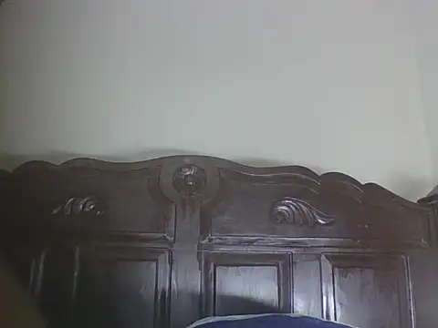 Snapshot of body-t chatting on May 18, 4:02 pm body-t online show from May 18, 4:02 pm