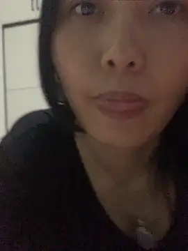 Snapshot of lylxili chatting on May 26, 10:11 am lylxili online show from May 26, 10:11 am
