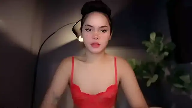 Snapshot of Amylaa chatting on July 9, 4:44 pm Amylaa online show from July 9, 4:44 pm
