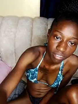 MyrahEbony online show from June 12, 7:02 pm