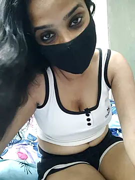 Amrita Thakur01 online show from May 28, 1:30 pm