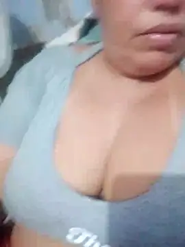 nina28291 online show from June 14, 10:12 pm
