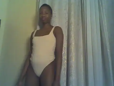 Cuteebony16 online show from May 28, 6:16 pm