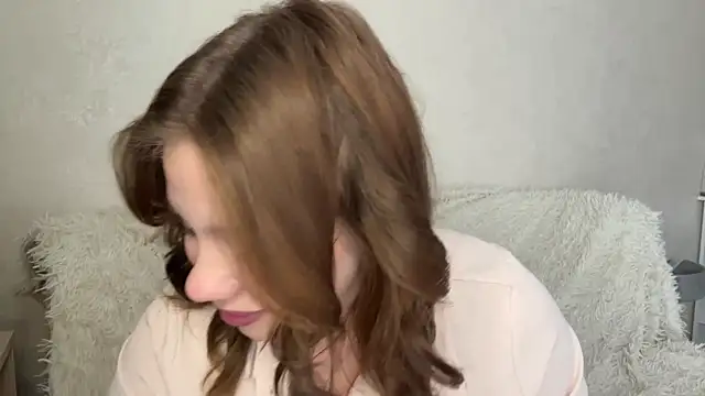 Snapshot of Lia_be_mine chatting on May 28, 8:00 am Lia be mine online show from May 28, 8:00 am