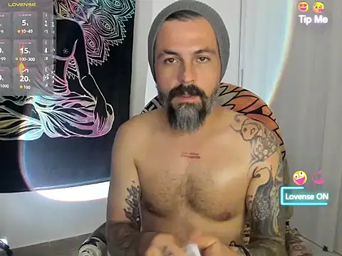 Snapshot of Miguel_angeel_ chatting on July 14, 2:05 am Miguel angeel online show from July 14, 2:05 am