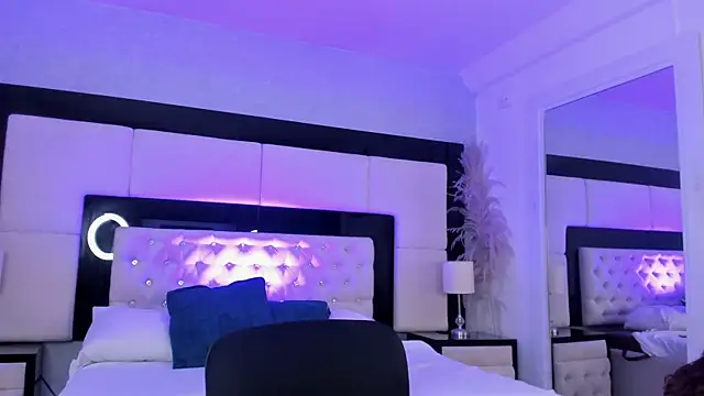 SummerLuna online show from July 9, 4:16 am