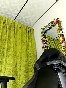 Elektra bigcock online show from May 26, 12:06 am
