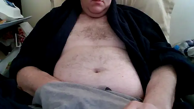 Snapshot of johnboy9781 chatting on May 26, 7:48 am johnboy9781 online show from May 26, 7:48 am