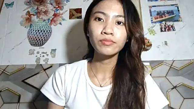 Snapshot of DeeannGunby chatting on May 27, 3:42 pm DeeannGunby online show from May 27, 3:42 pm