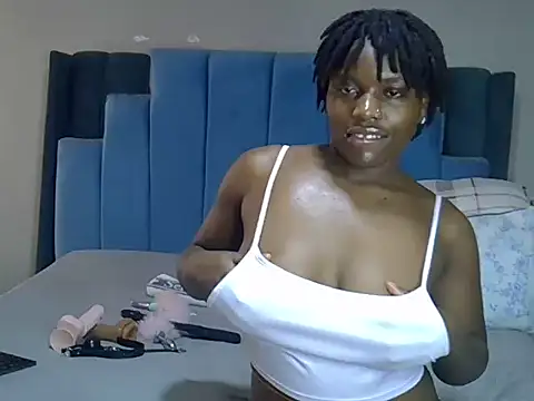 melanin moon online show from May 22, 12:33 pm
