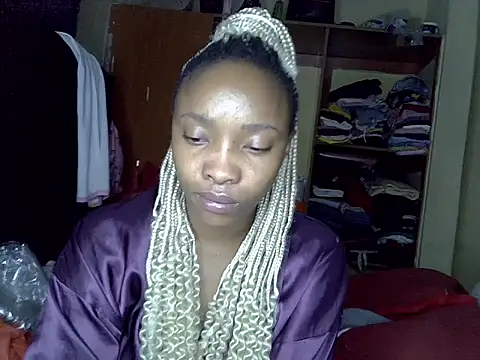 pretty jazminee1 online show from May 25, 6:36 pm