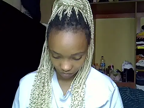 pretty jazminee1 online show from May 30, 6:10 am