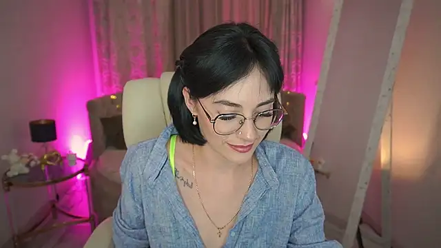 Snapshot of EviiLune chatting on July 13, 8:44 pm EviiLune online show from July 13, 8:44 pm