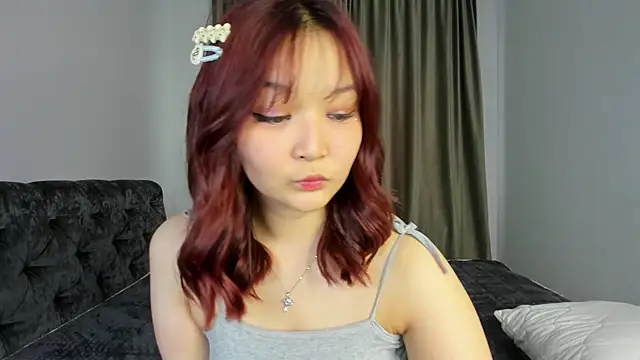 Snapshot of laylasweet_ chatting on May 26, 11:17 am laylasweet online show from May 26, 11:17 am