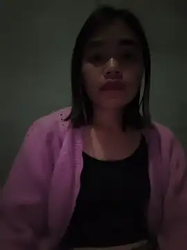 Snapshot of Emma-sin chatting on May 21, 1:07 pm Emma-sin online show from May 21, 1:07 pm