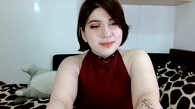 Snapshot of Oriana_secret chatting on June 28, 4:18 am Oriana secret online show from June 28, 4:18 am