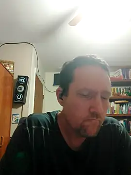 Snapshot of icebergXpress chatting on May 29, 7:06 am icebergXpress online show from May 29, 7:06 am