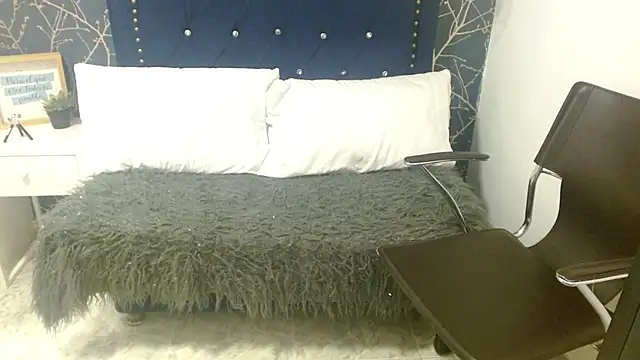 Snapshot of Allyshon_ chatting on May 27, 1:57 am Allyshon online show from May 27, 1:57 am