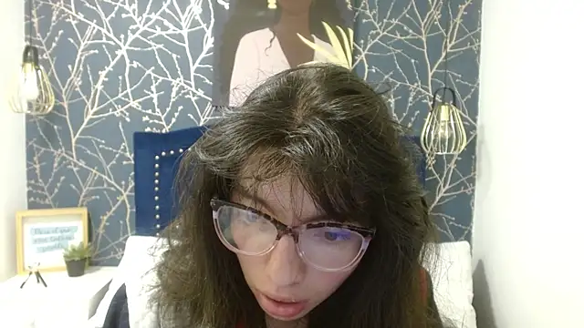 Snapshot of Allyshon_ chatting on May 27, 7:44 pm Allyshon online show from May 27, 7:44 pm