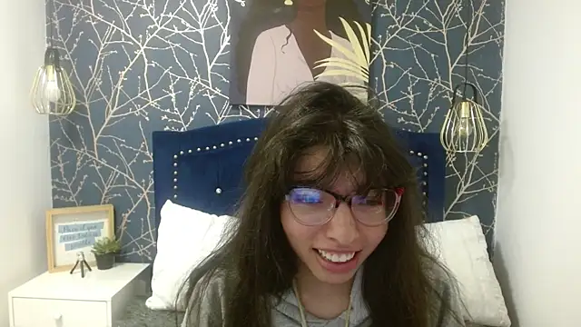 Snapshot of Allyshon_ chatting on May 29, 7:45 pm Allyshon online show from May 29, 7:45 pm